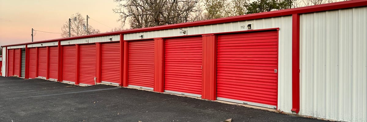 Features at KO Storage in Dixon, Missouri