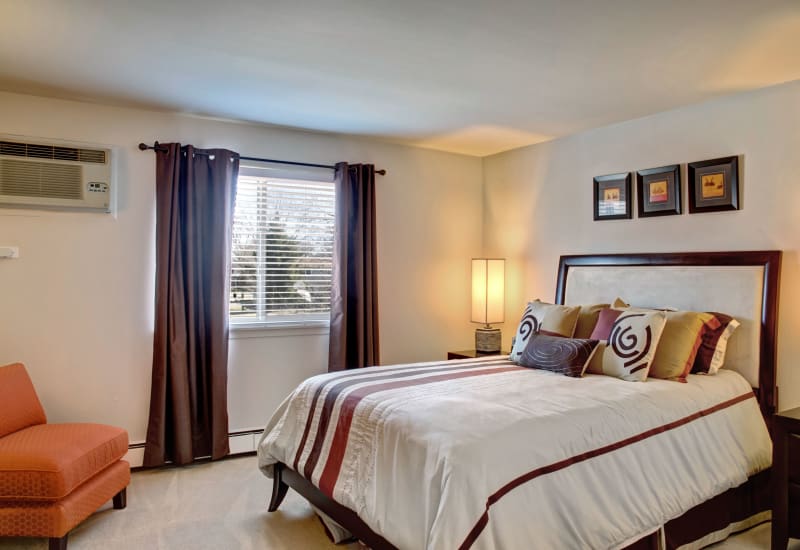 Master bedroom at The Gates of Deer Grove in Palatine, Illinois