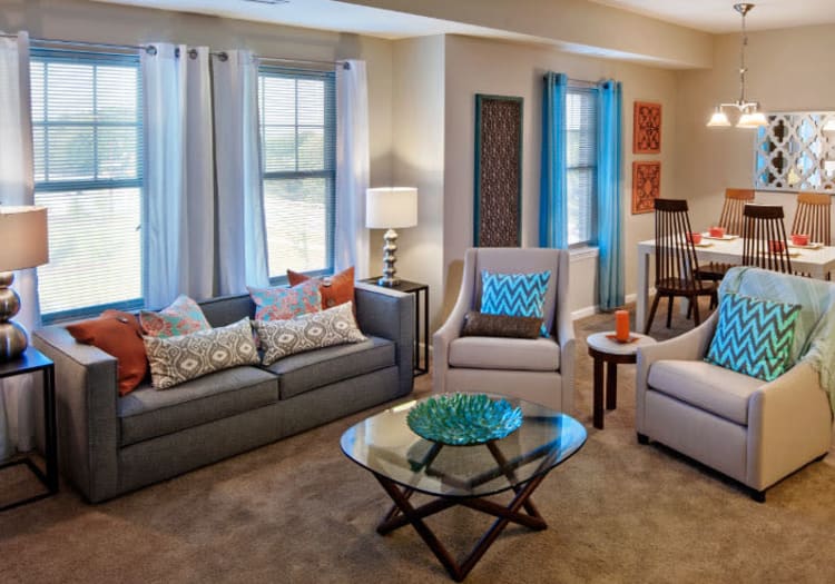 Apartments at Rochester Village Apartments at Park Place in Cranberry Township, Pennsylvania