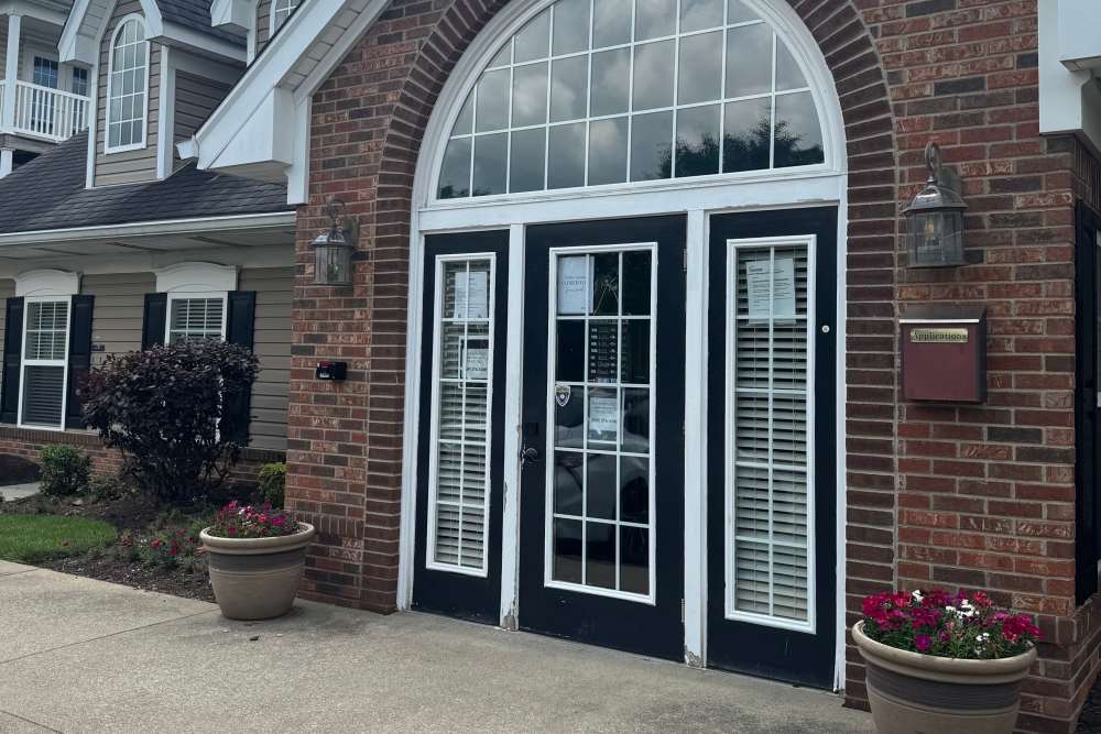 Exterior view of an apartments at Gleneagles Apartments in Lexington,Kentucky
