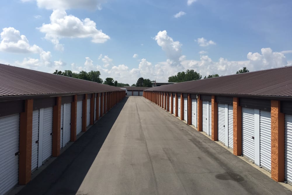 Self storage units at StayLock Storage in Fort Wayne, Indiana