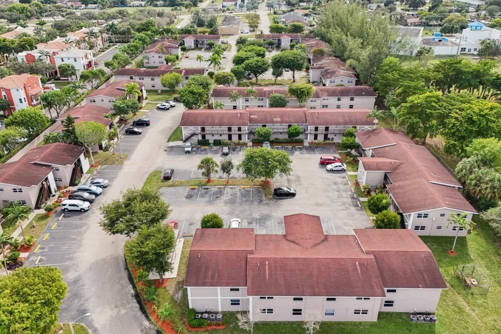 Aerial view of apartments at El Jardin Apartments in Hollywood, Florida