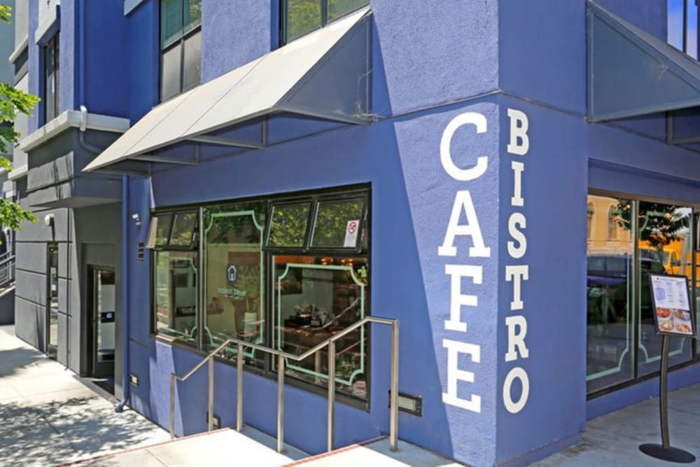 Onsite cafe at K Street Flats Apartment Homes in Berkeley, California