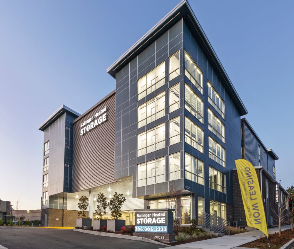 Exterior building photo of Ballinger Heated Storage in Shoreline, Washington