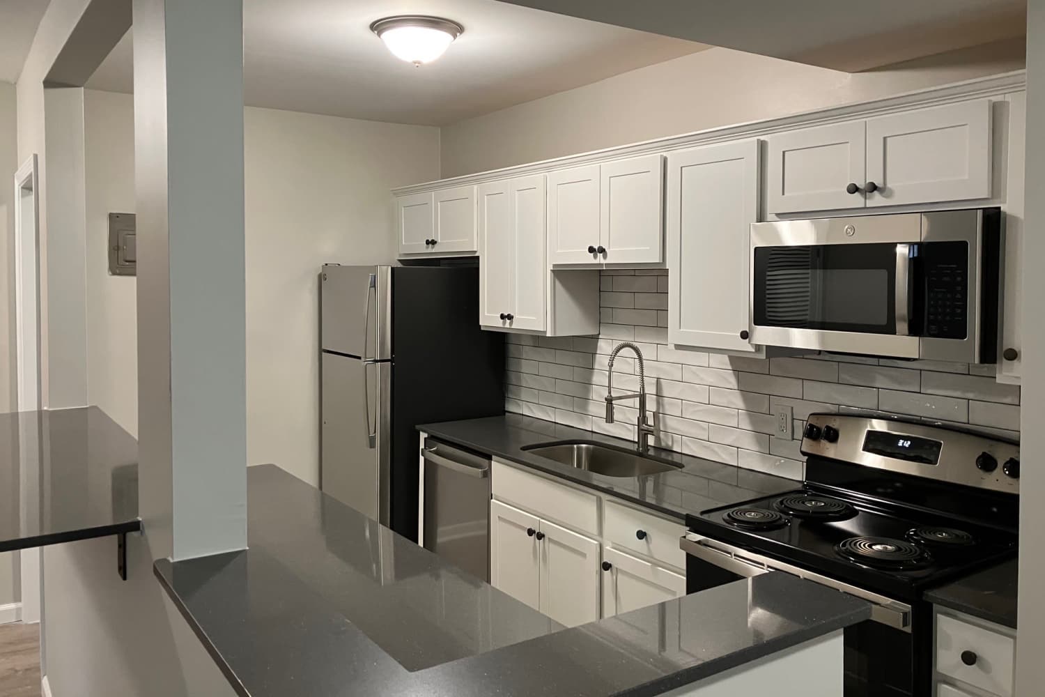 Apartments in Webster, New York at Country Manor Apartment Homes