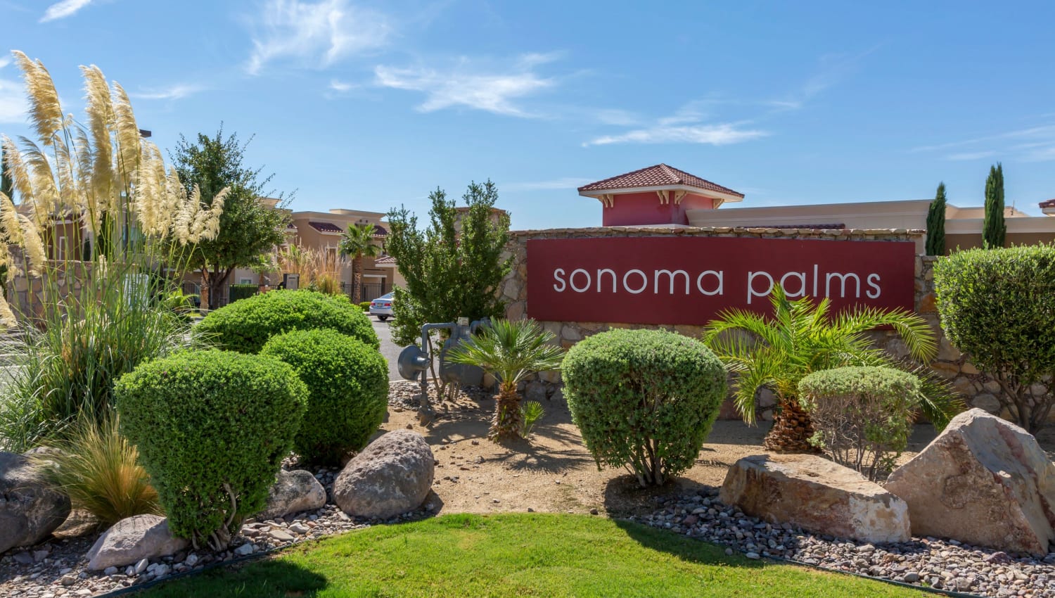 Welcome sign for Sonoma Palms