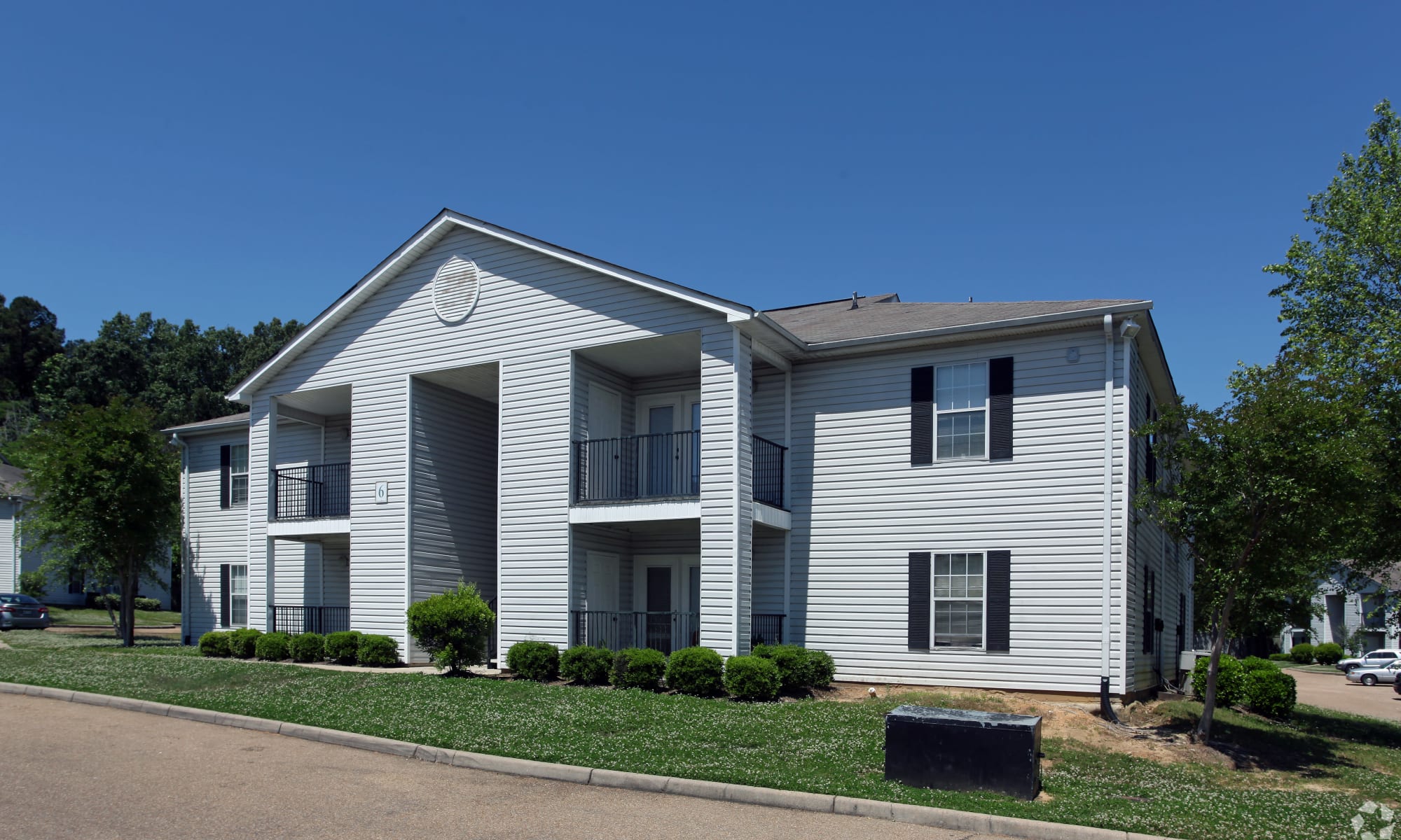 Apartments at Midsouth 301 in Jackson, Mississippi