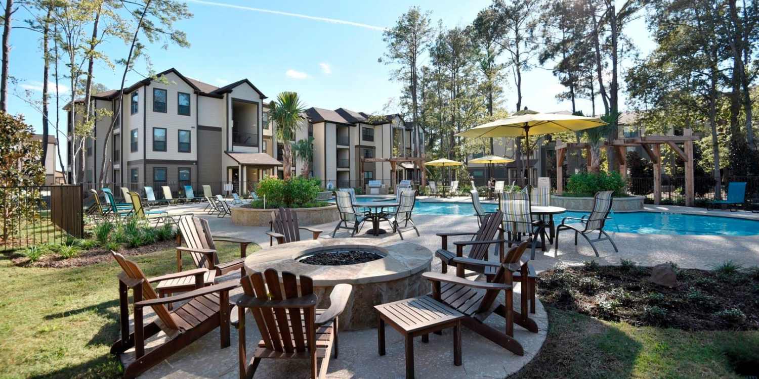 Apartments at The Pines at Woodcreek in Humble, Texas