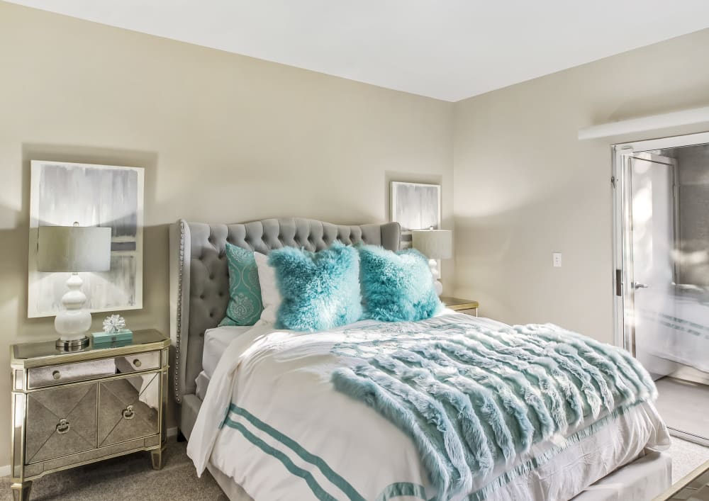 Spacious bedroom at Meridian at Stanford Ranch in Rocklin, California