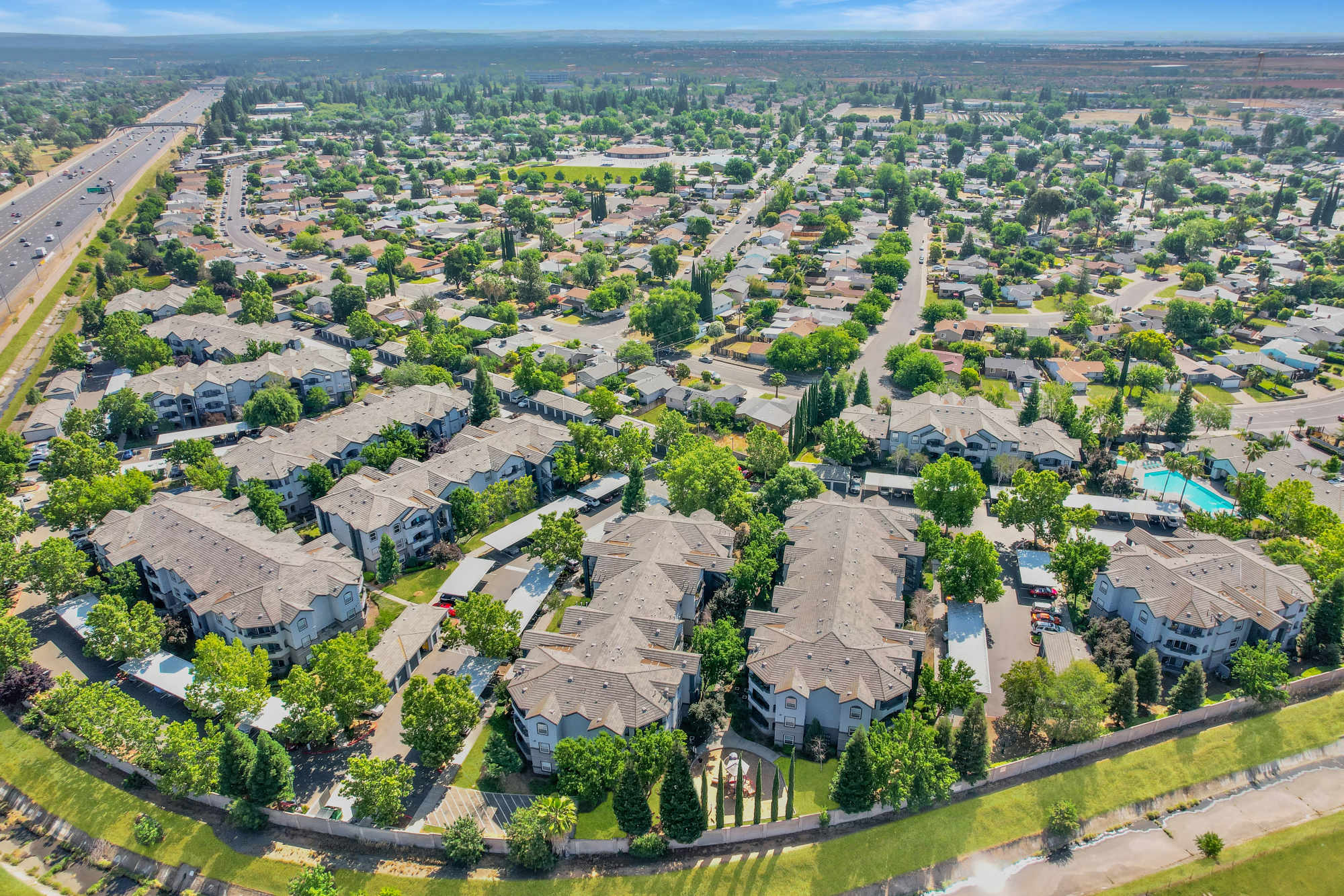 Aerial view of the community at Avion Apartments in Rancho Cordova, California