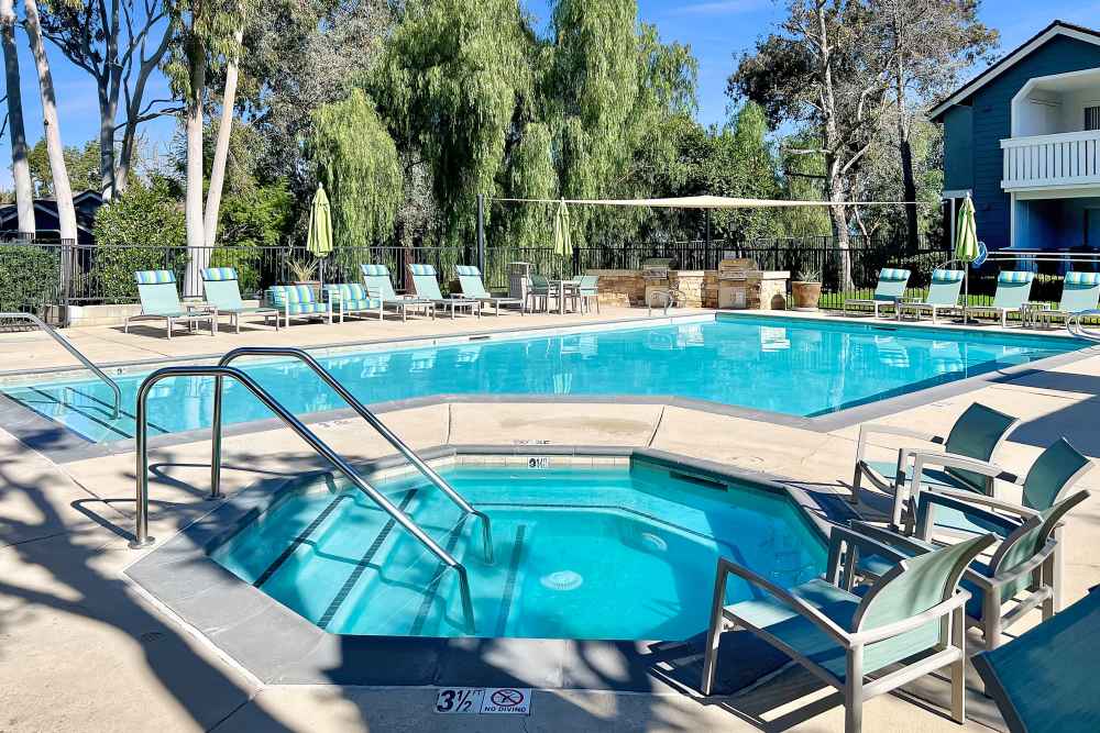 Beautiful pool and spa at Village Oaks in Chino Hills, California