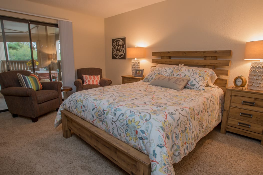 Bedroom at Woodscape Apartments in Oklahoma City, Oklahoma