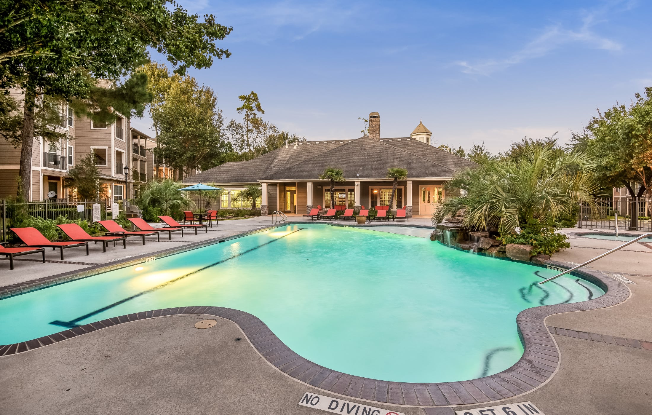 Ravinia Apartments | Apartments in Spring, Texas