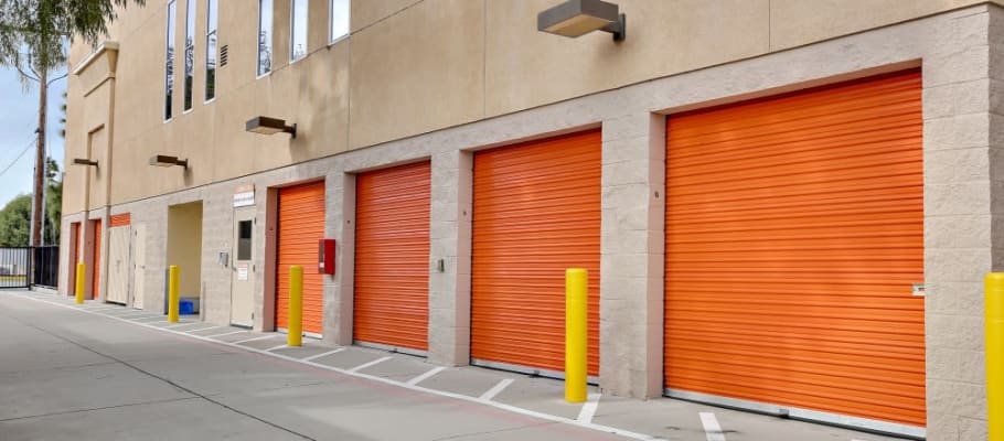 Easy-access outside storage units in San Jose, California