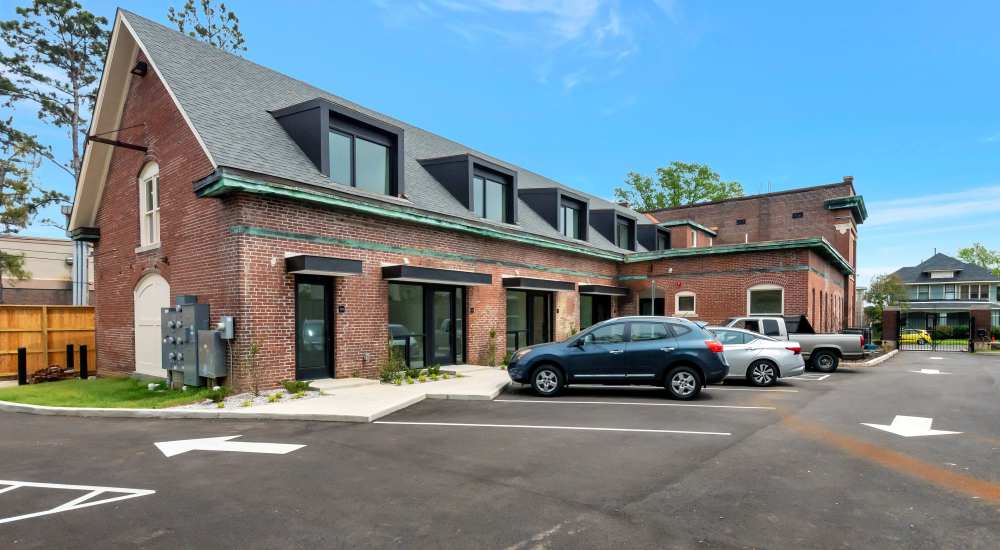 Apartment car parking at 189 Barksdale in Memphis, Tennessee