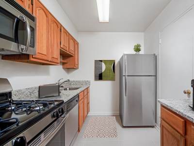 View amenities at Bradley View Apartments in Chevy Chase, Maryland