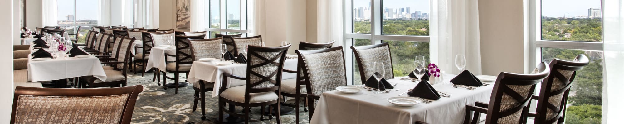 Dining of The Village of Southampton in Houston, Texas