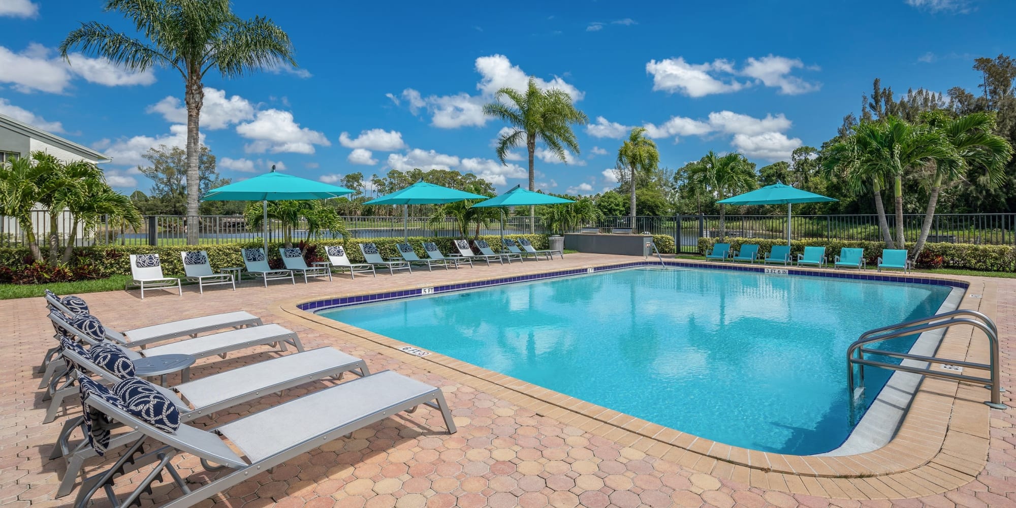 Apartments at Verse at Royal Palm Beach in Royal Palm Beach, Florida