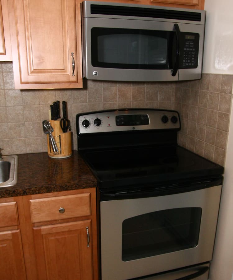 Modern kitchen at Shenandoah Arms