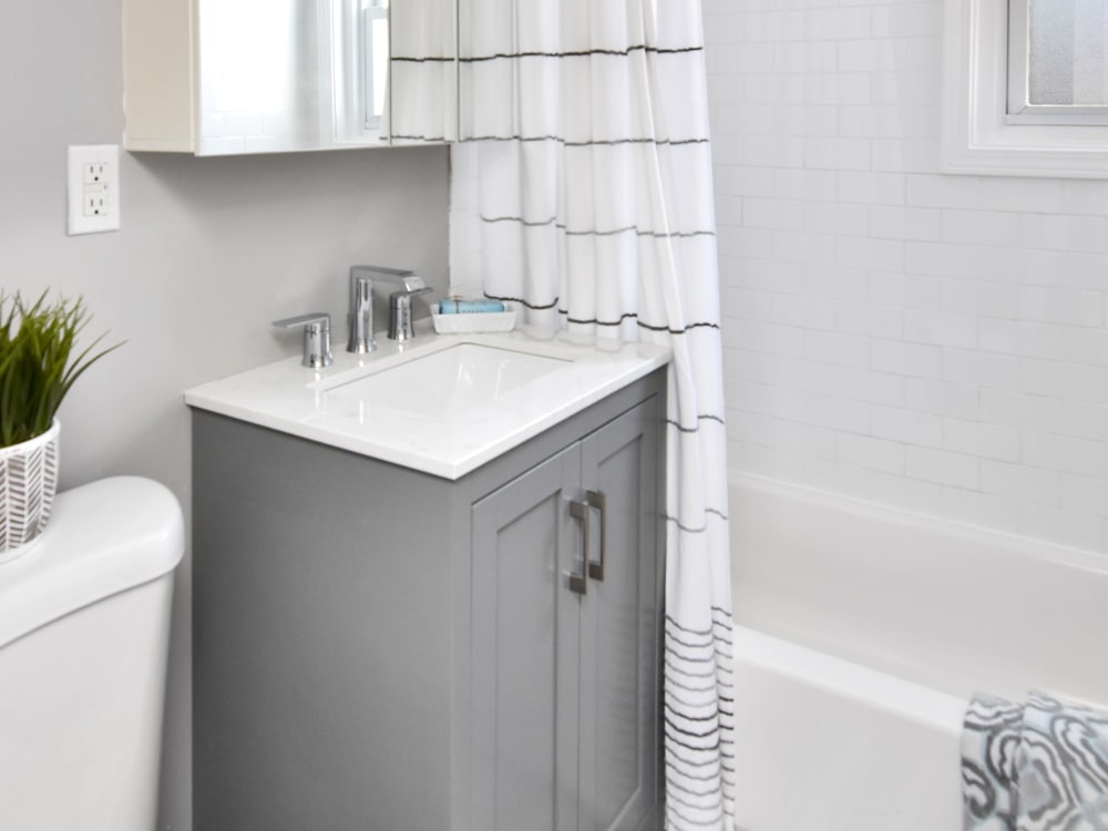 Photos of Encore 99 Apartments in East Haven, CT