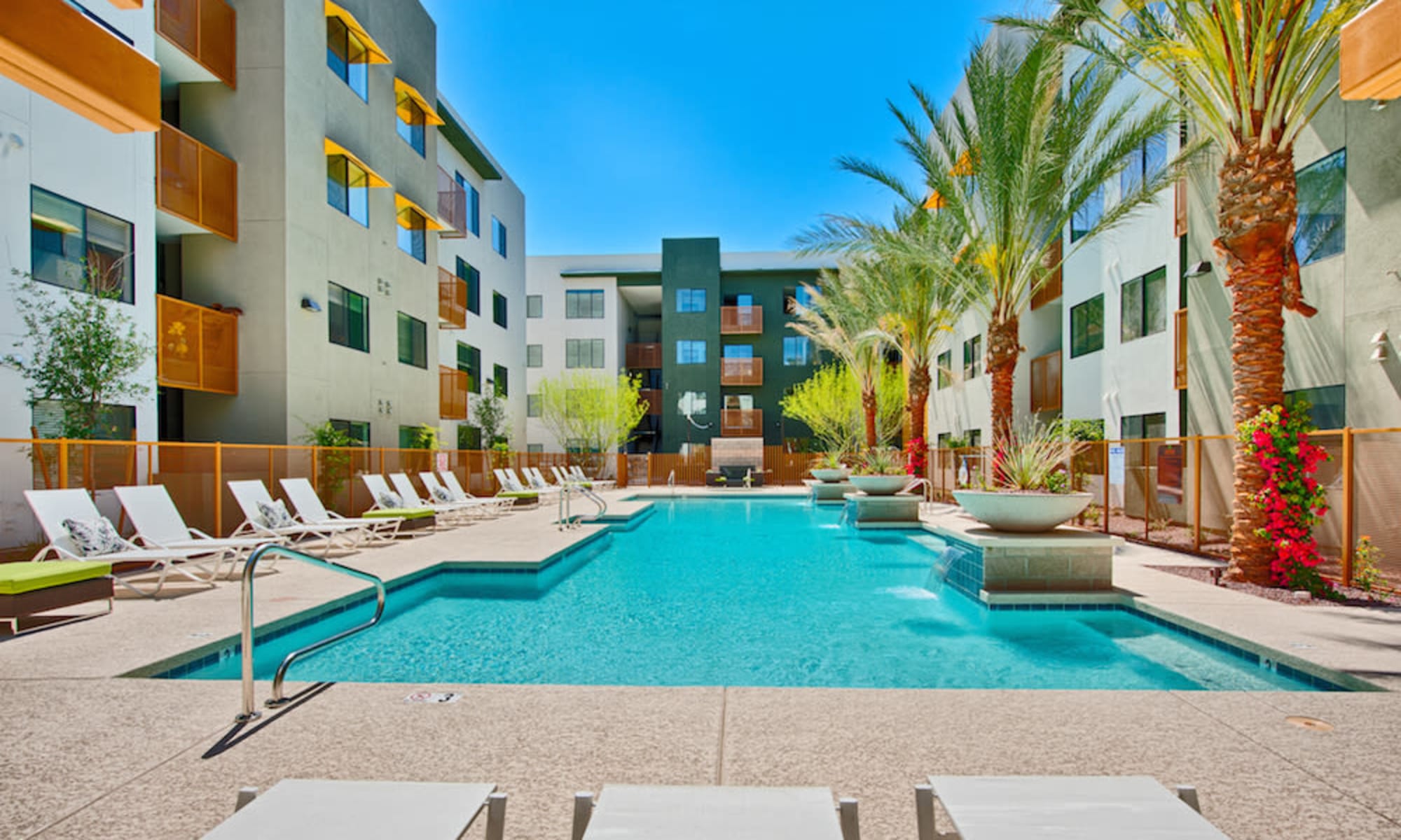 Apartments at Cactus Forty-2 in Phoenix, Arizona