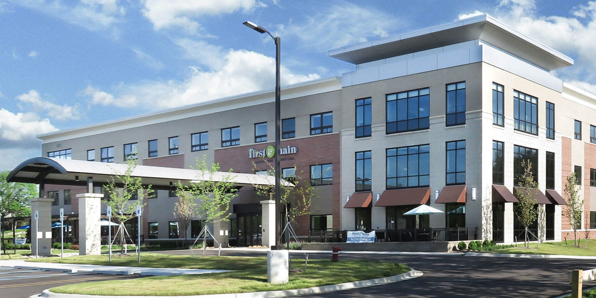 Senior living at First & Main of Auburn Hills in Auburn Hills, Michigan