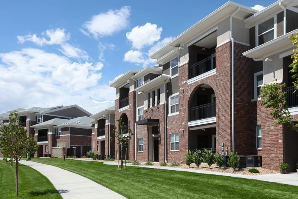 Exterior of apartments at Outlook Ridge in Pueblo, Colorado