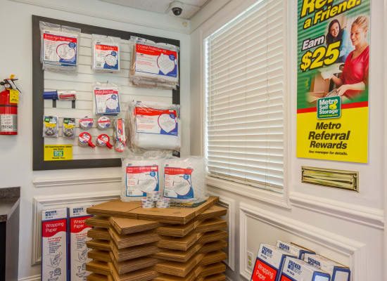 Facility Features offered at Metro Self Storage