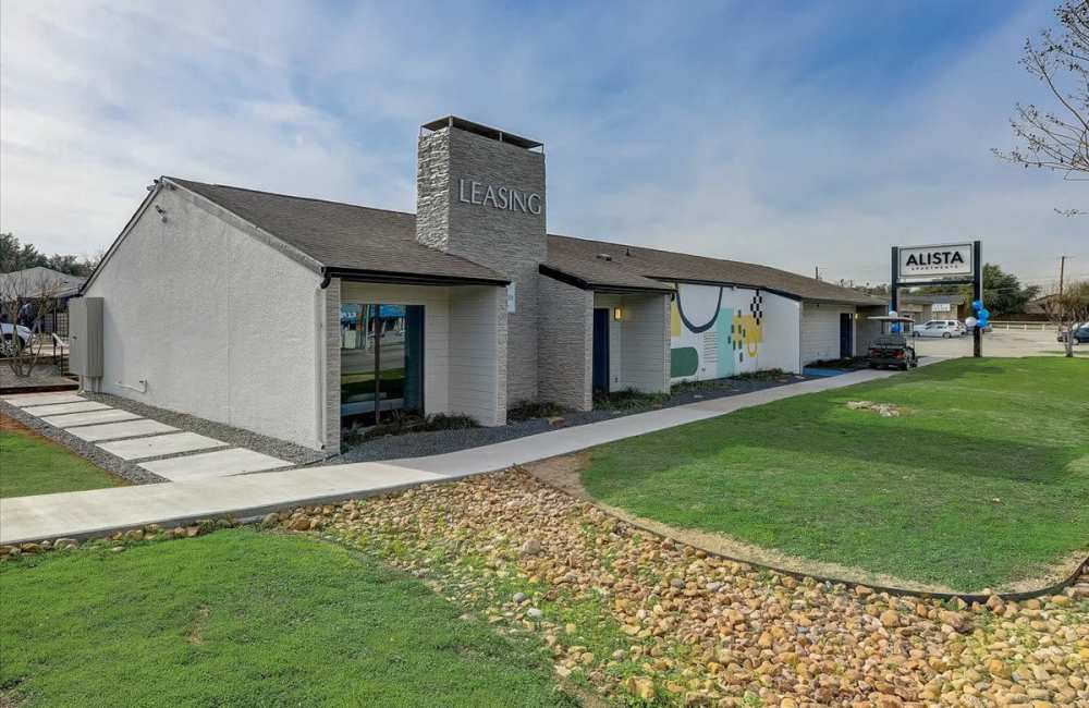 Leasing office at The Alista Apartments in Dallas, Texas, 