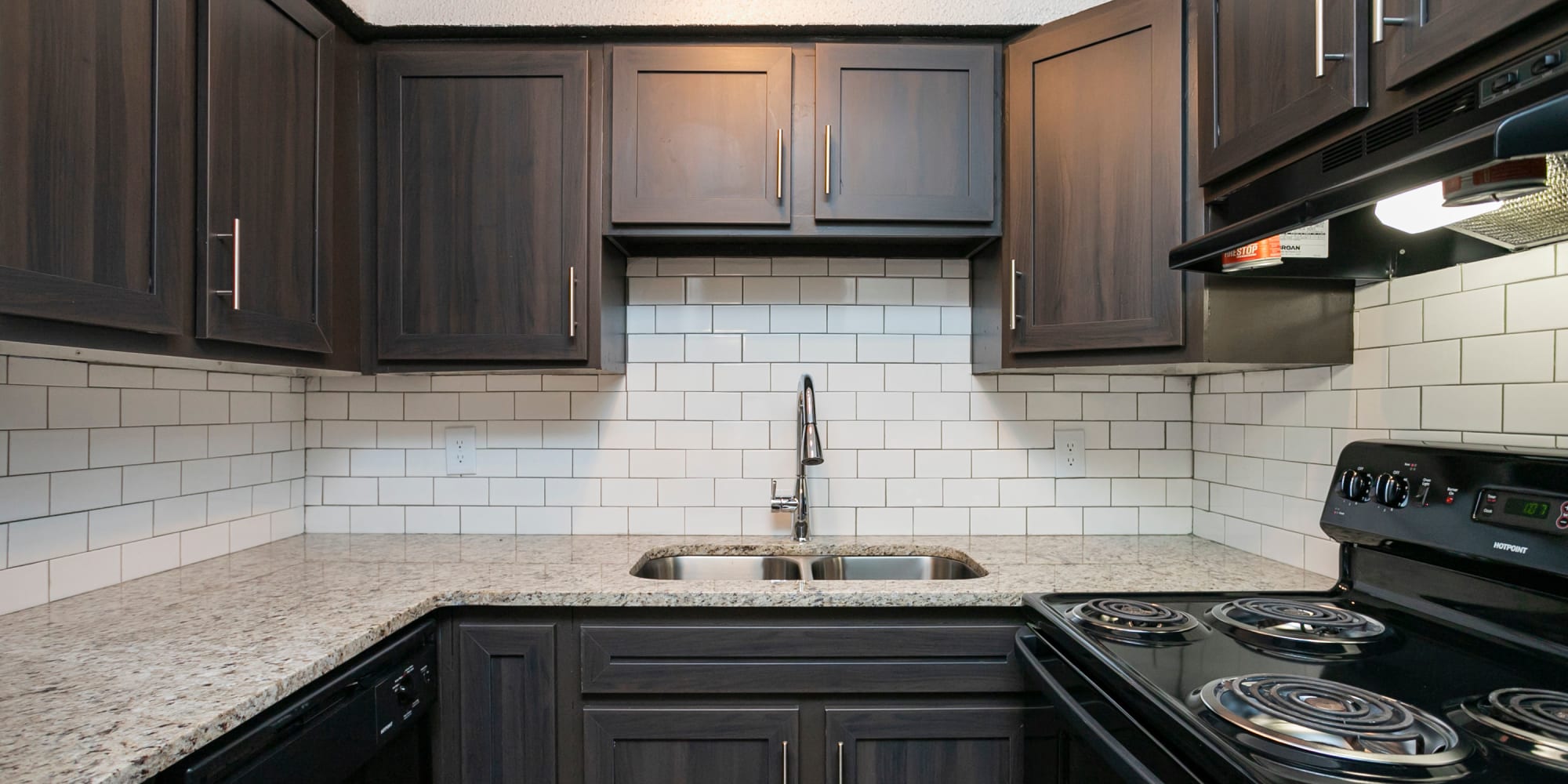 A spacious kitchen at Magnolia Place Apartments in Franklin, TN