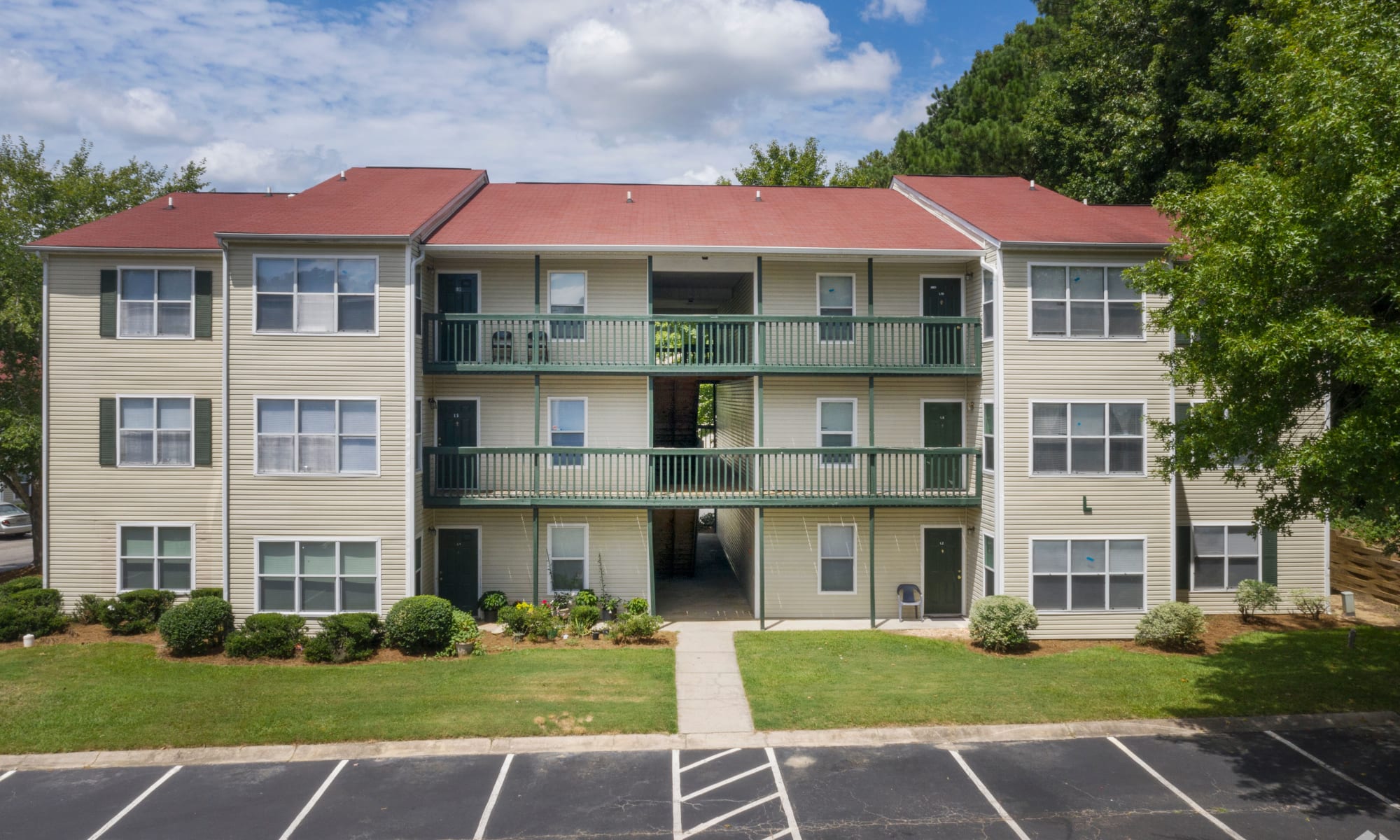 Exterior image of The Greens at Cascade in Atlanta,GA