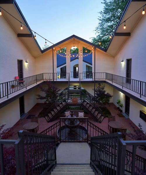 Court Yard at The Fountains of Preston Hollow in Dallas, Texas