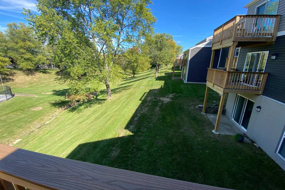 Green lawn outside at Pike Place KY in Highland Heights, Kentucky