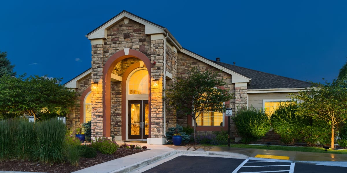 Exterior of Whisper Creek Apartment Homes in Lakewood, Colorado