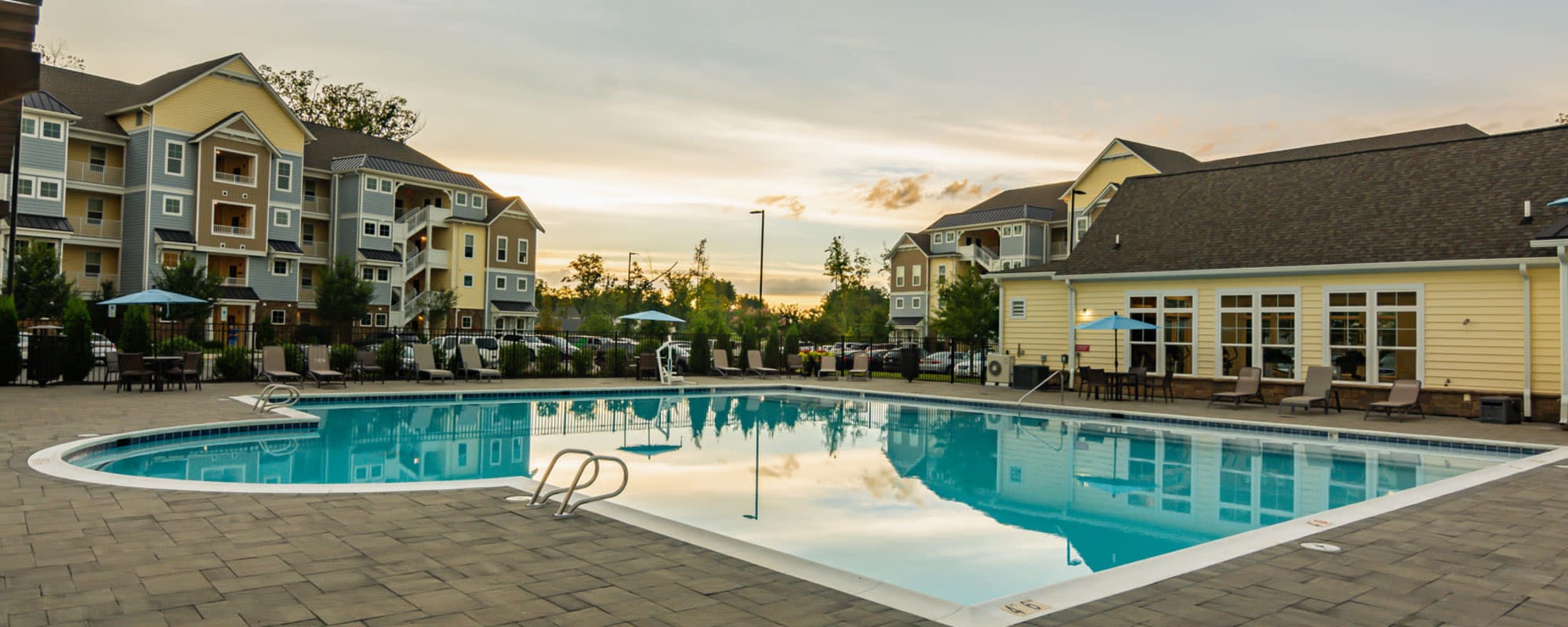 Apply | Glenmoor Oaks in Moseley, Virginia