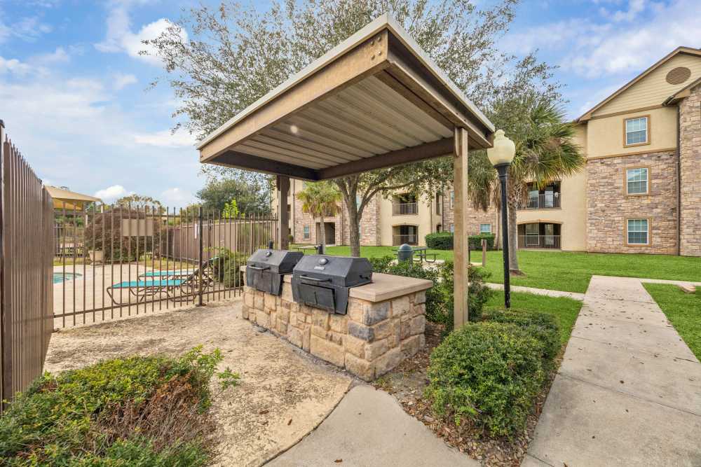 Barbeque area at Horizon Meadows in La Marque,Texas