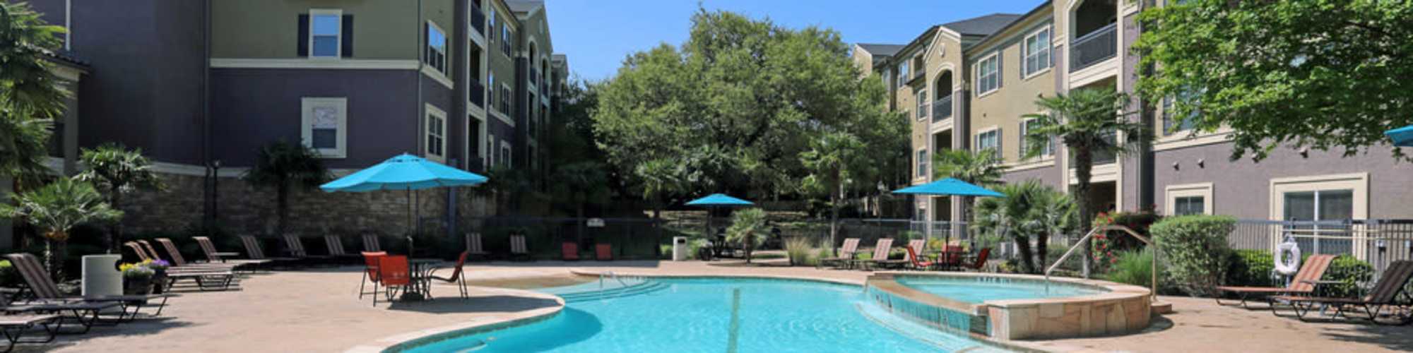 Amenities at The Abbey at Grande Oaks in San Antonio, Texas