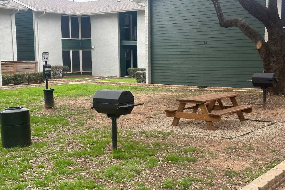 Community grill at Tribecca Pointe Apartments in Hurst, Texas