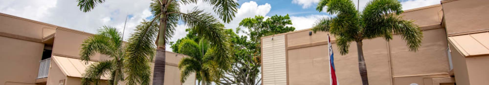 Neighborhood near Lime Tree Village in Deerfield Beach, Florida