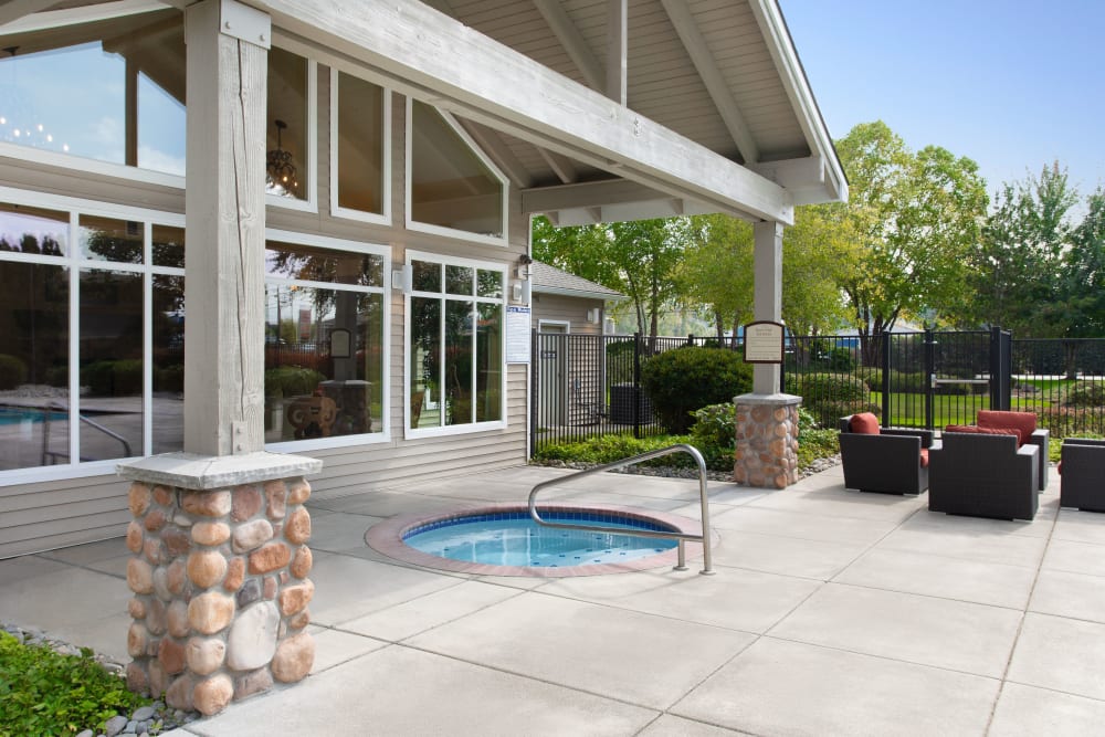 Spa pool outside of Clubhouse at River Trail Apartments in Puyallup, Washington