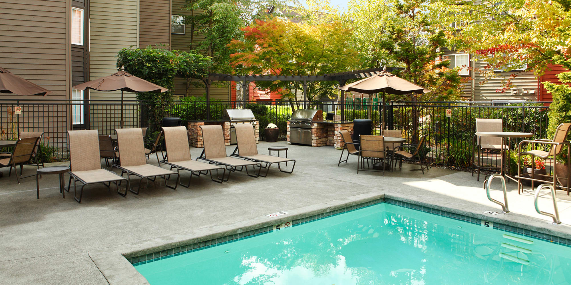 Photos of Redmond Place Apartments in Redmond, Washington