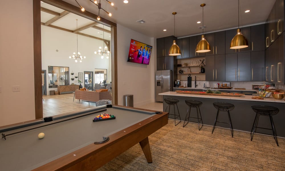 Kitchen appliances at Center 301 Apartments in Belton, Missouri