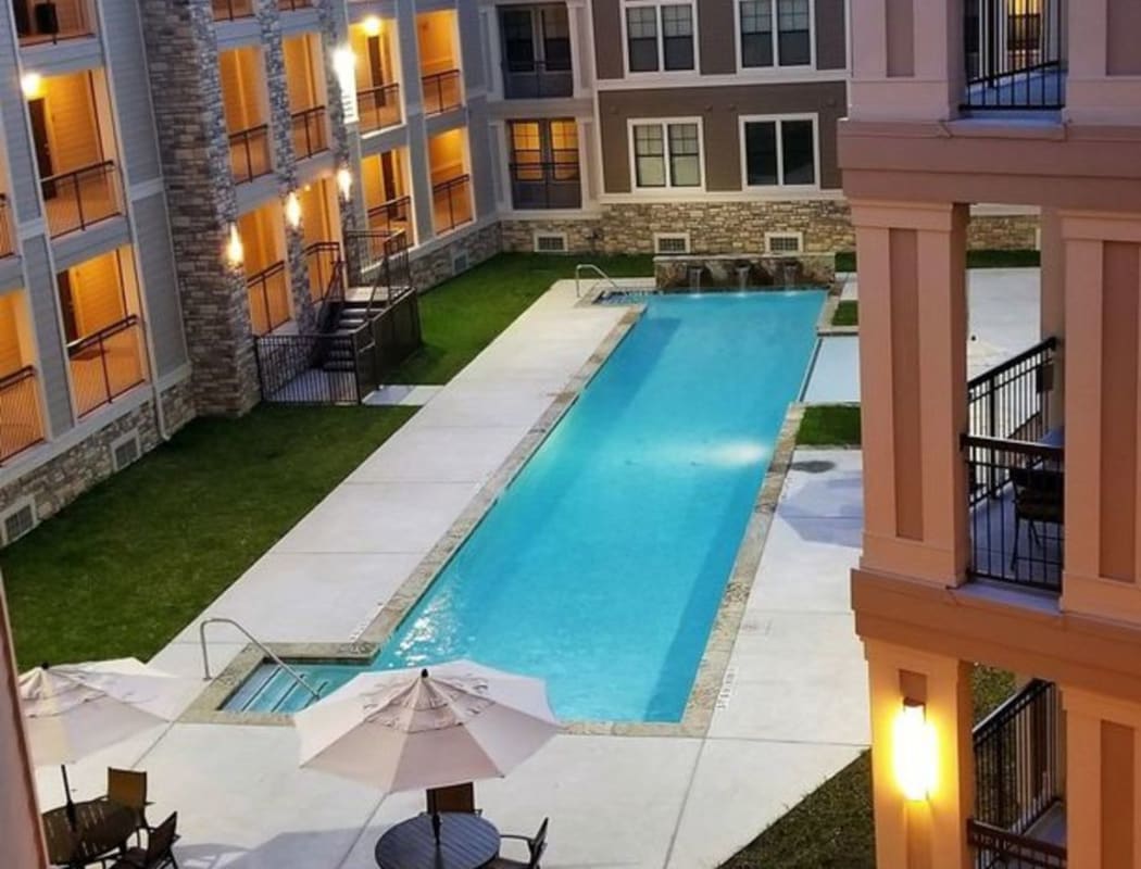 Community amenities at Heights West 11th in Houston, Texas