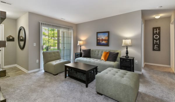 Spacious apartment at Stratford Place at Brownstown in Brownstown, Michigan