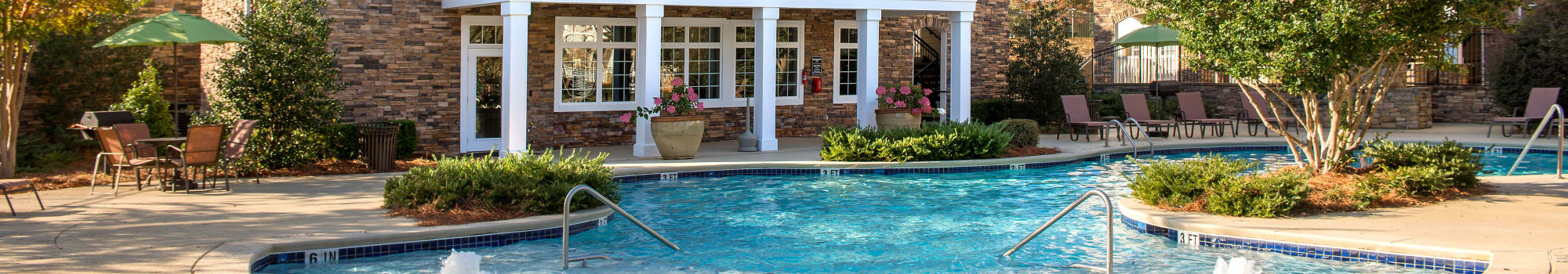 Pet-friendly apartments at Apartments at the Venue in Valley, Alabama