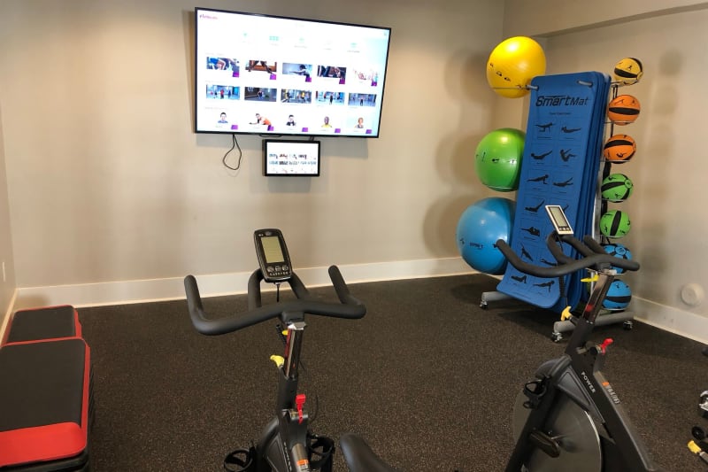 Very well-equipped onsite fitness center at Level at 401 in Raleigh, North Carolina