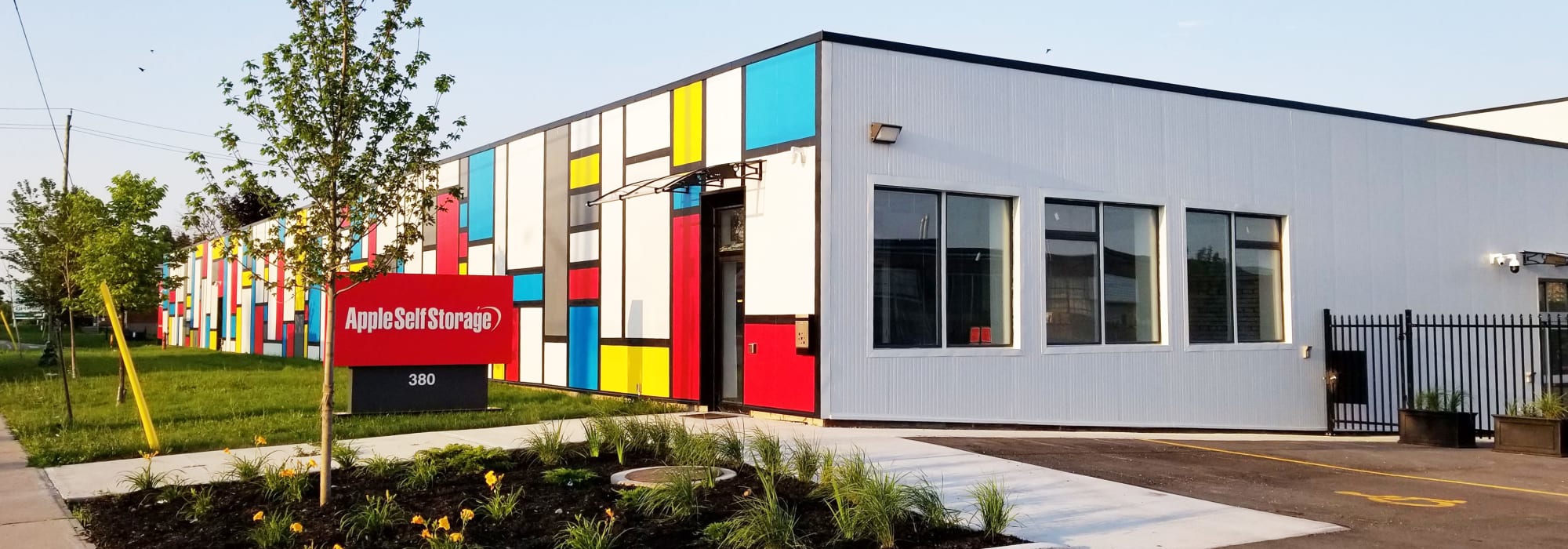 Apple Self Storage - Scarborough in Scarborough, Ontario
