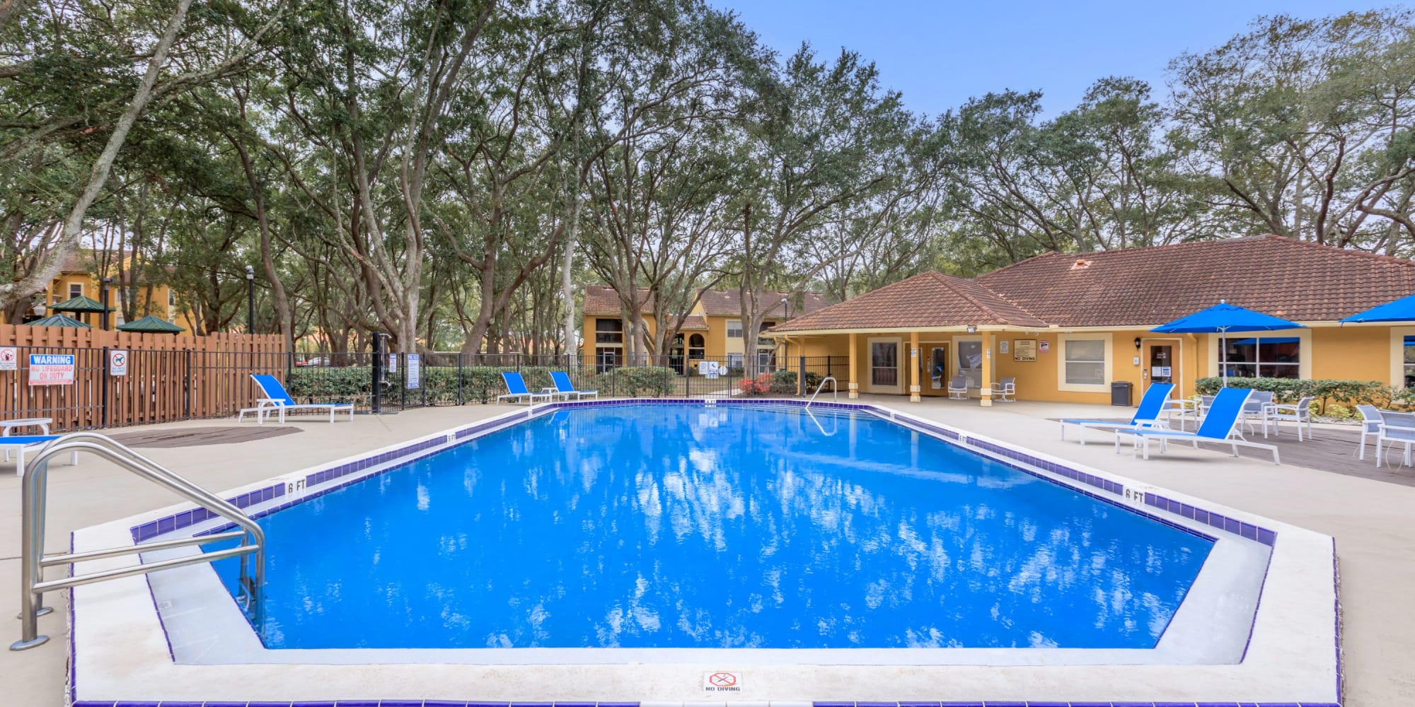 Pool and sundeck at Images Condominiums in Kissimmee, Florida