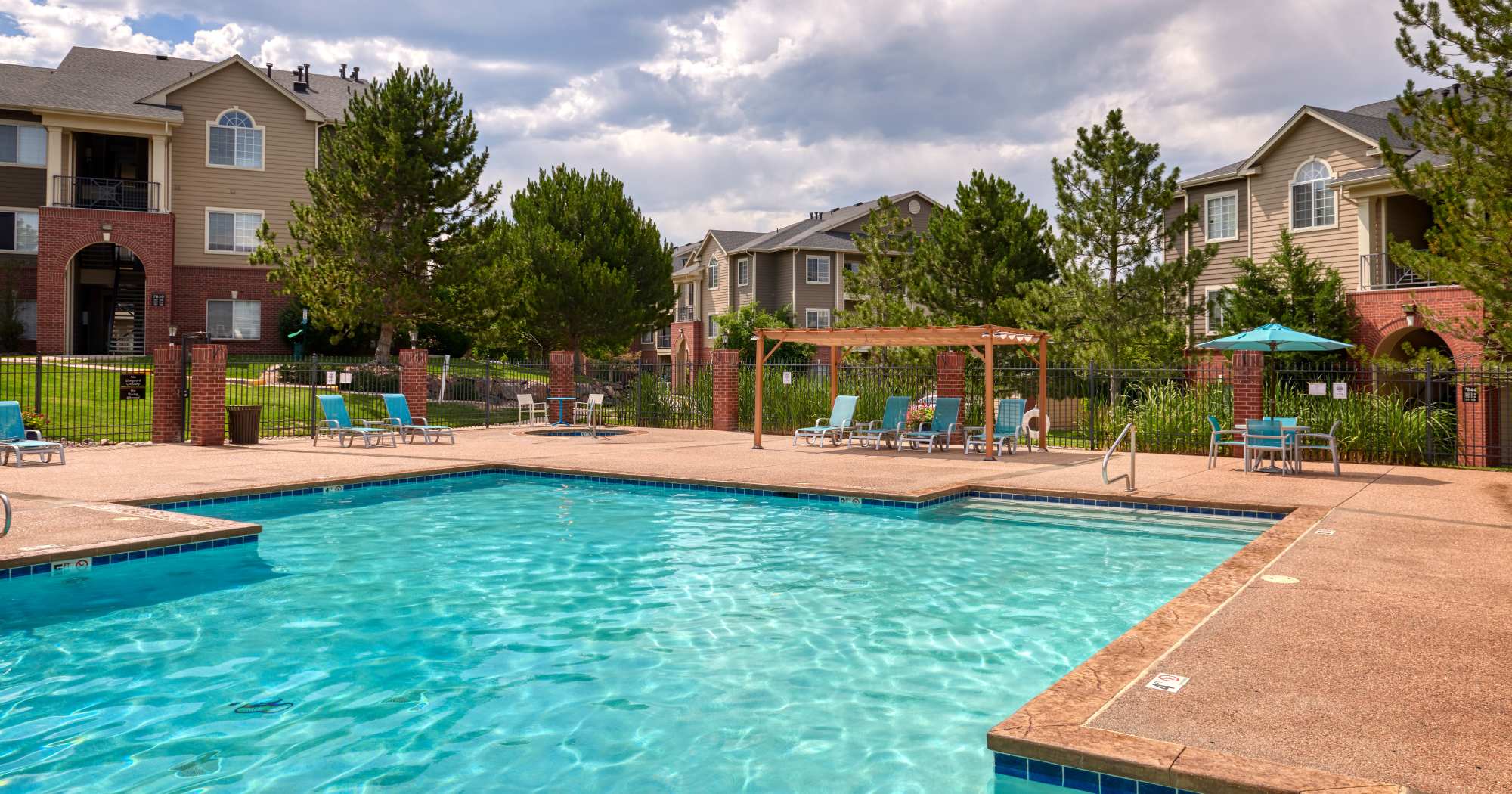 Skyecrest Apartments in Lakewood, Colorado