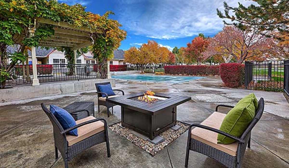 Outdoor fire pit by the pool at La Serena at Hansen Park in Kennewick, Washington